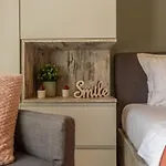 Modern 1br In The Old Town: The Perfect Choice