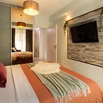Modern 1br In The Old Town: The Perfect Choice Апартаменти Бухарест