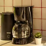 Modern 1br In The Old Town: The Perfect Choice Apartman
