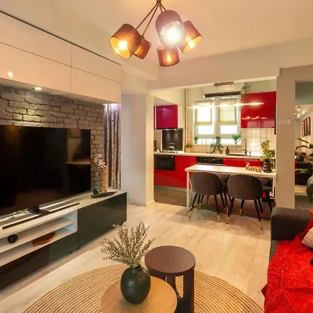 Modern 1br In The Old Town: The Perfect Choice 부쿠레슈티