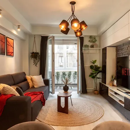 Modern 1br In The Old Town: The Perfect Choice 아파트