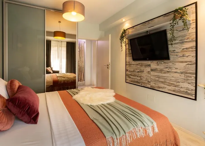 Modern 1br In The Old Town: The Perfect Choice Apartamento Bucareste